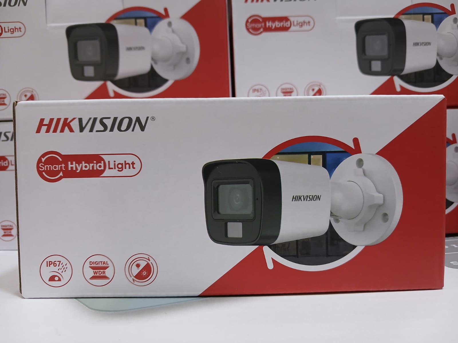 كاميرا هيك فيجن HIKVISION خارجية 2 ميجا Hybrid | ميكروفون مدمج | رؤية ليلية ذكية | مقاومة للمياه